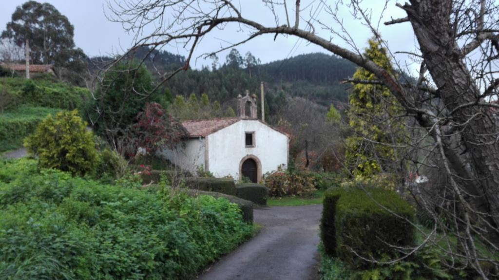 Trisqueles Y Buganvillas Villaviciosa  Esterno foto
